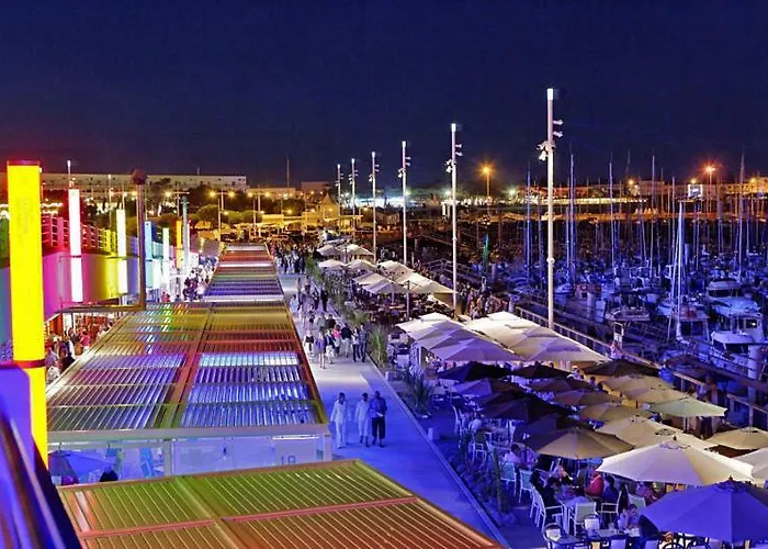 T2 Proche Avec Terrasse Privative Apartment